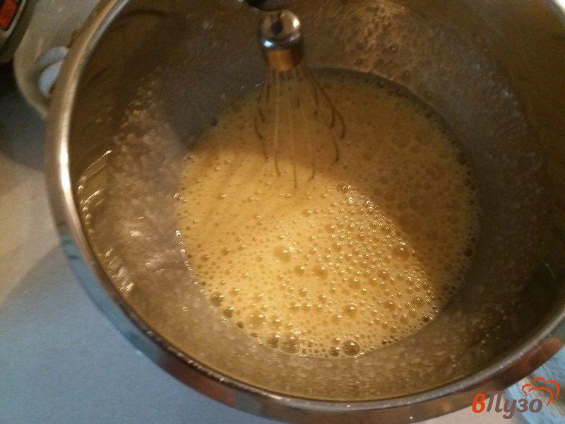 Фото приготовление рецепта: Мандариновый пирог с карамелью шаг №1