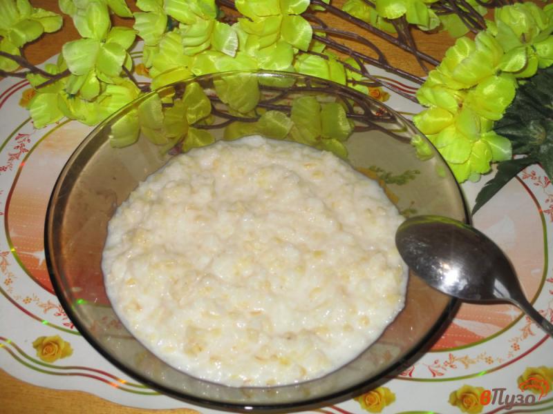 Фото приготовление рецепта: Молочная каша из риса и булгура шаг №4