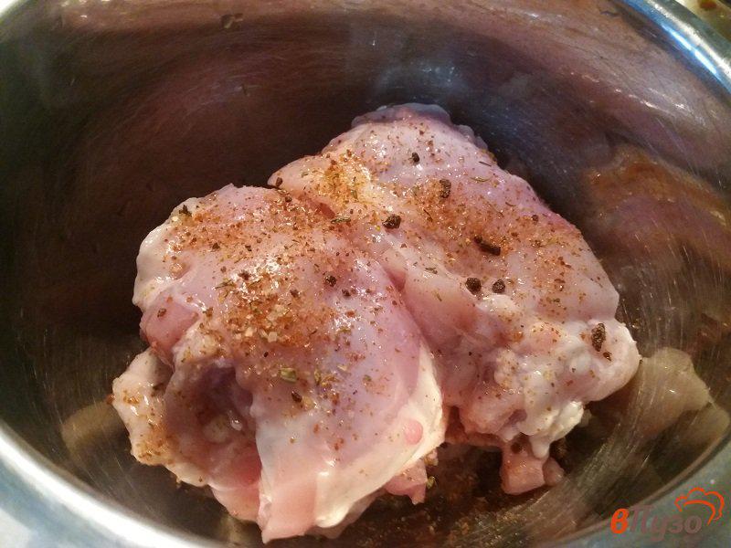 Фото приготовление рецепта: Шницель из куриной мякоти бедра шаг №3