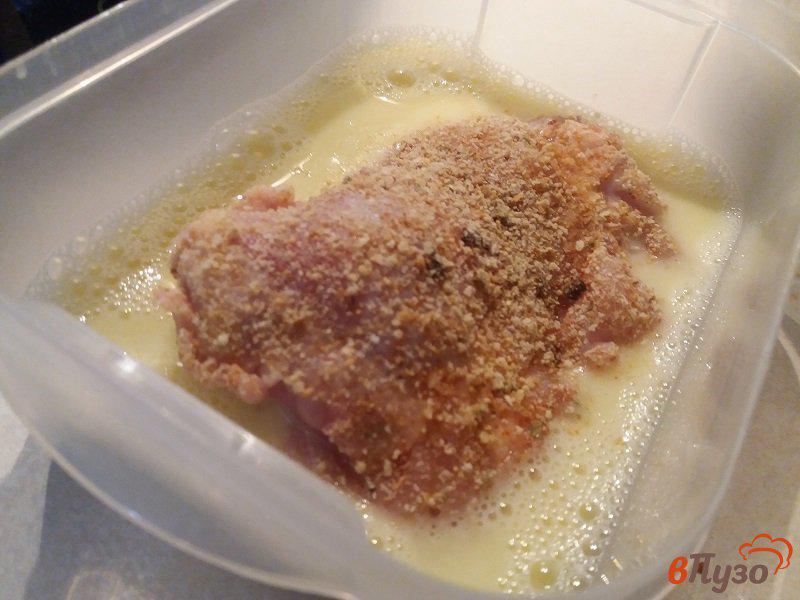 Фото приготовление рецепта: Шницель из куриной мякоти бедра шаг №5