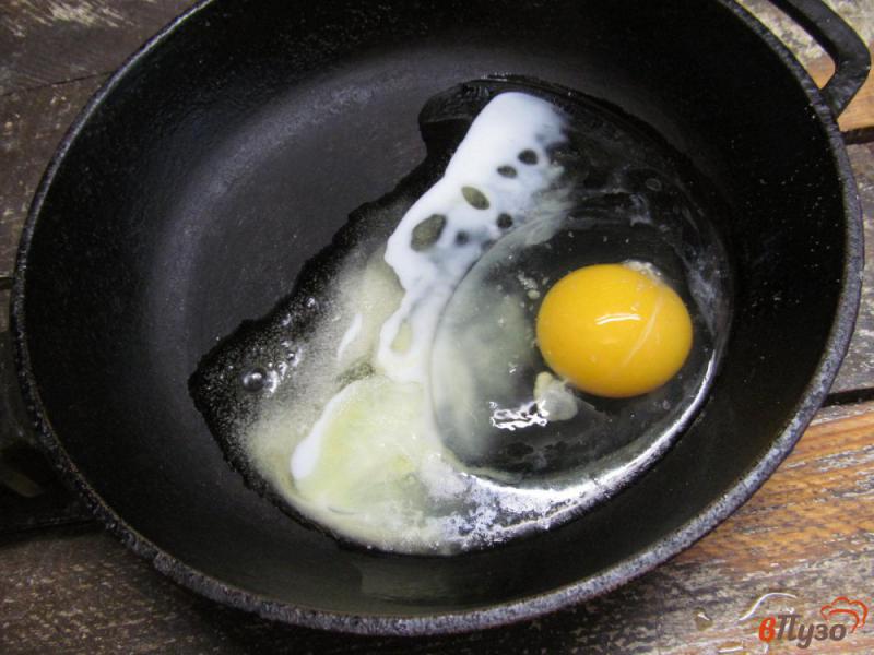 Фото приготовление рецепта: Овсяная каша со шпинатом и яйцом шаг №5