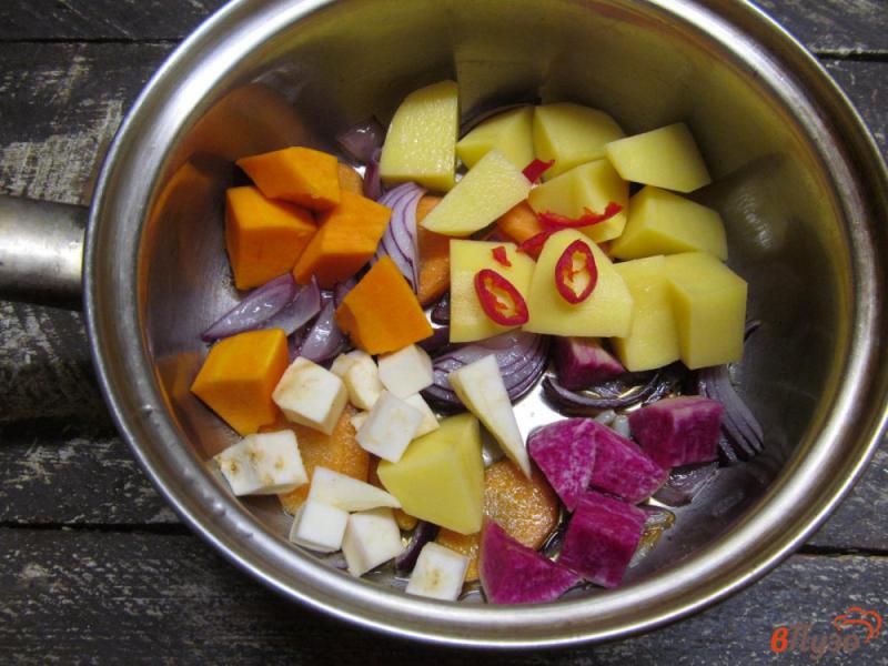 Фото приготовление рецепта: Овощное рагу с фасолью шаг №2