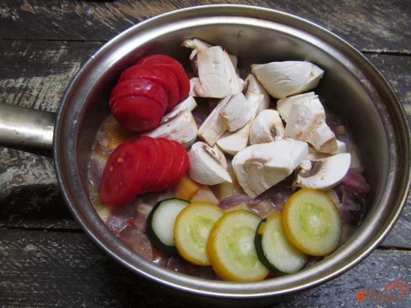 Фото приготовление рецепта: Овощное рагу с фасолью шаг №4