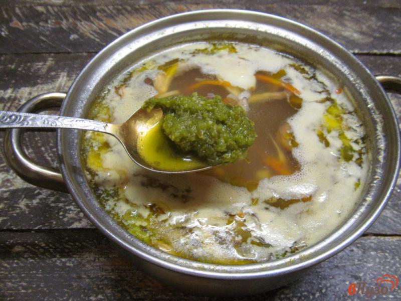 Фото приготовление рецепта: Суп с чечевицей грибами и пастой шаг №5