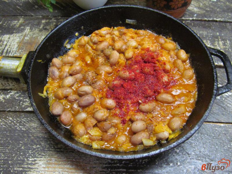 Фото приготовление рецепта: Хумус из фасоли овощей и томатной пастой шаг №4