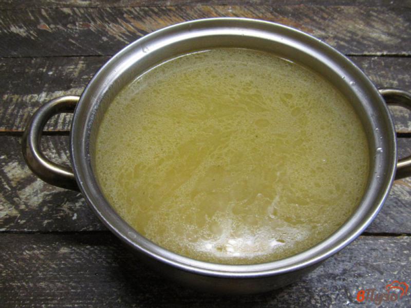 Фото приготовление рецепта: Болгарский куриный суп шаг №3