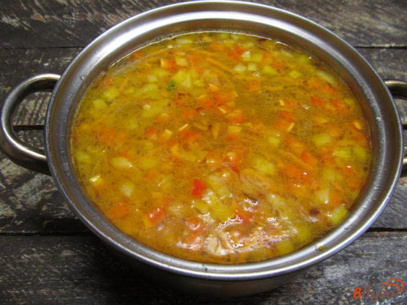 Фото приготовление рецепта: Болгарский куриный суп шаг №6