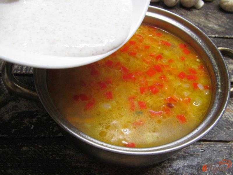 Фото приготовление рецепта: Болгарский куриный суп шаг №10