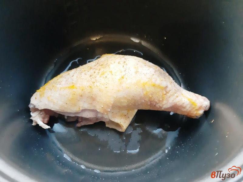 Фото приготовление рецепта: Утка тушеная в мультиварке шаг №3
