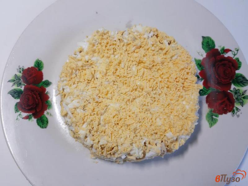 Фото приготовление рецепта: Салат Мимоза с салатным тунцом шаг №9