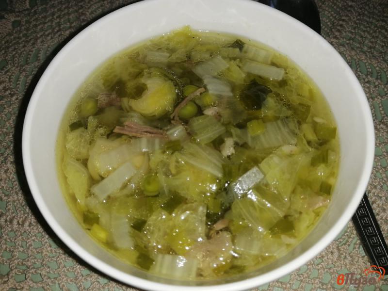 Фото приготовление рецепта: Суп из брюссельской и пекинской капусты шаг №11
