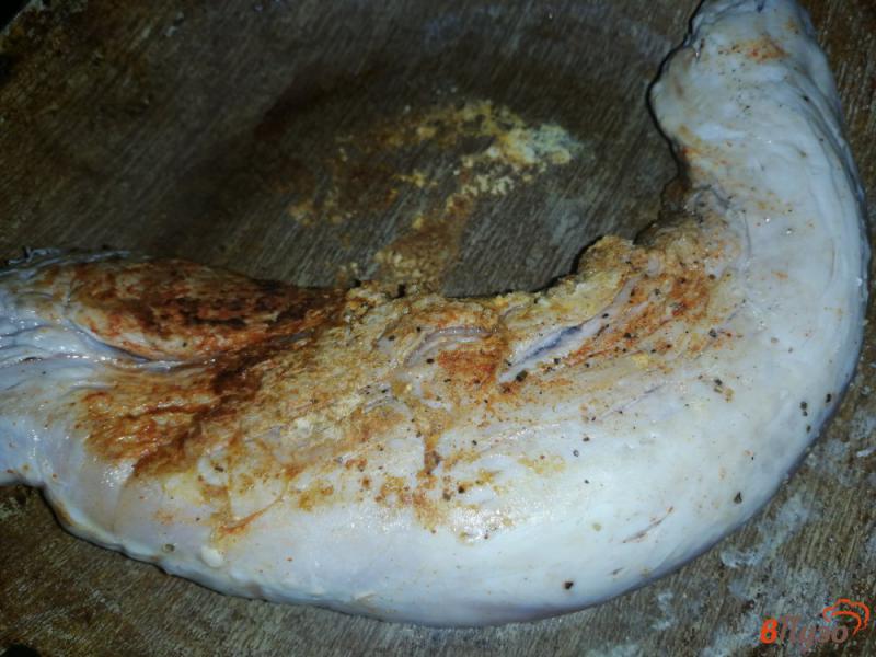Фото приготовление рецепта: Свиная вырезка запеченная в беконе шаг №3