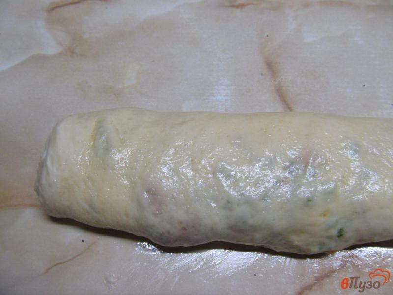 Фото приготовление рецепта: Дрожжевые булочки с тыквой луком и сыром шаг №10