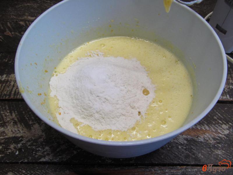Фото приготовление рецепта: Цитрусовый пирог с манной крупой шаг №5