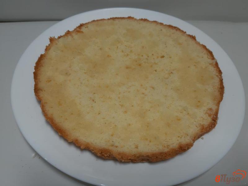 Фото приготовление рецепта: Торт бисквитный со сгущенкой шаг №13