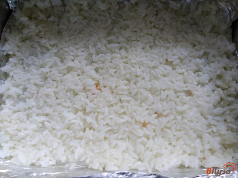 Фото приготовление рецепта: Рисовая запеканка с фаршем и овощами шаг №12
