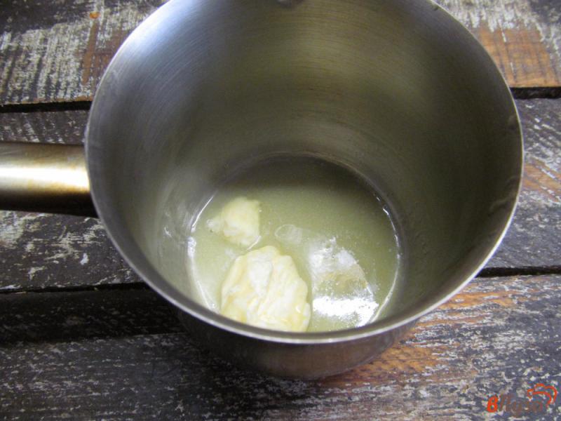 Фото приготовление рецепта: Блины на молоке с кипяченным сливочным маслом шаг №4