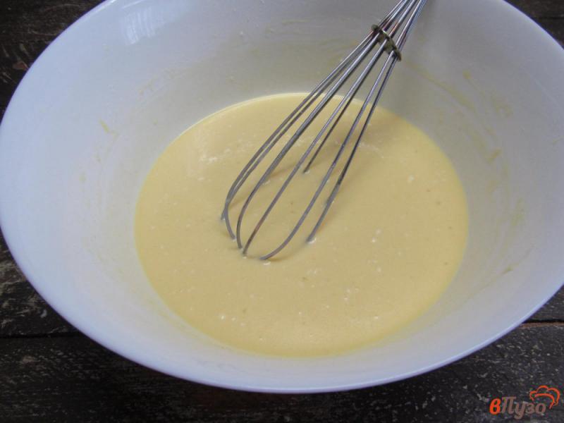 Фото приготовление рецепта: Блины на молоке с кипяченным сливочным маслом шаг №6