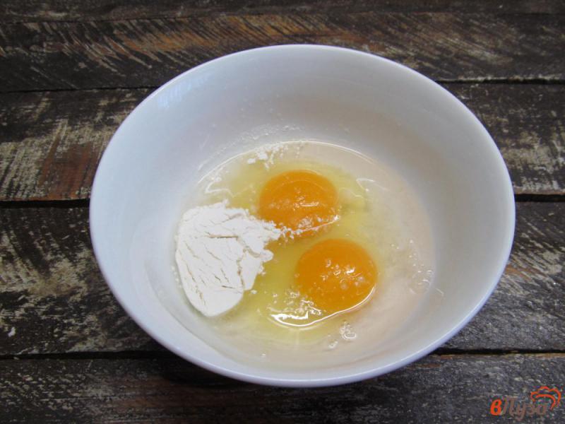 Фото приготовление рецепта: Картофельный суп с яичной лапшой шаг №4