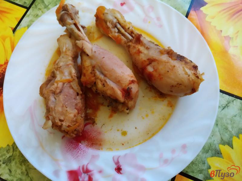 Фото приготовление рецепта: Тушеные куриные голени в мультиварке шаг №9
