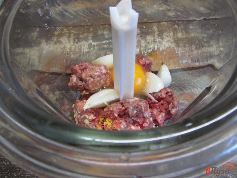 Фото приготовление рецепта: Тефтели из говядины с маринованной свеклой шаг №1