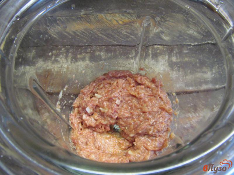 Фото приготовление рецепта: Тефтели из говядины с маринованной свеклой шаг №2
