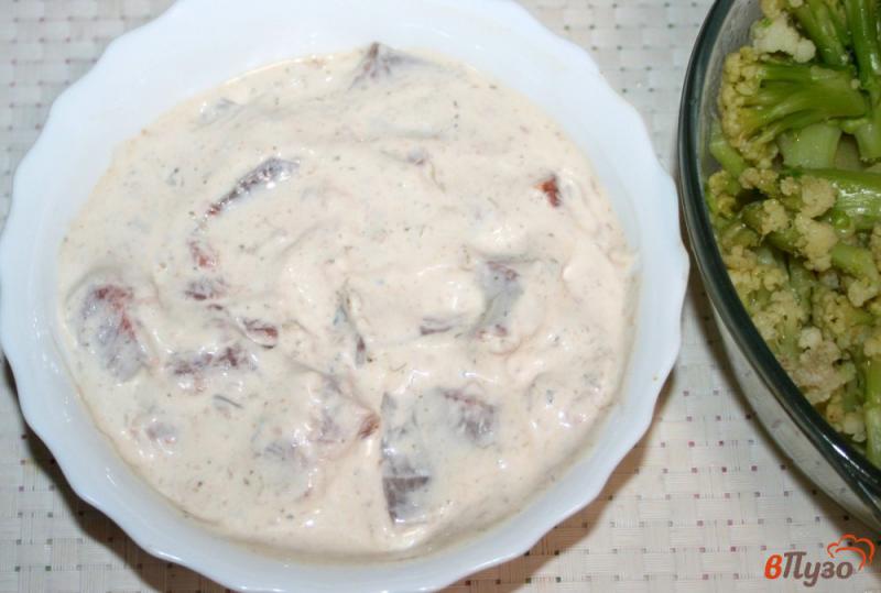 Фото приготовление рецепта: Запеканка из картофеля с цветной капустой и лососем шаг №6