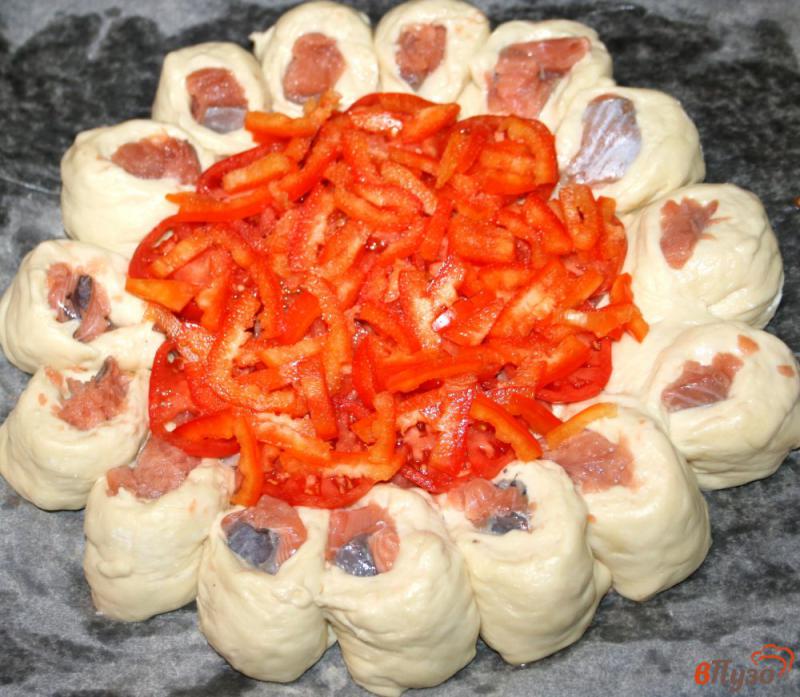 Фото приготовление рецепта: Рыбный пирог с овощами шаг №13
