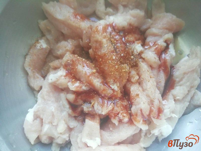 Фото приготовление рецепта: Бефстроганов из свинины с овощами и гранатовым соусом в мультиварке с давлением шаг №2