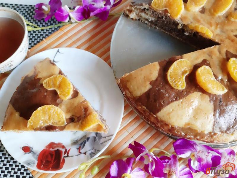 Фото приготовление рецепта: Торт «Зебра» с мандаринами шаг №21