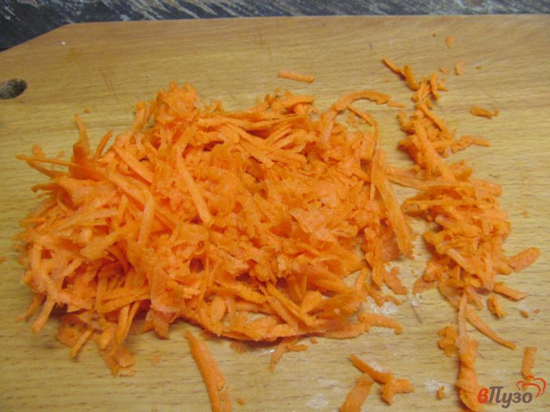 Фото приготовление рецепта: Салат из моркови с яйцом шаг №2