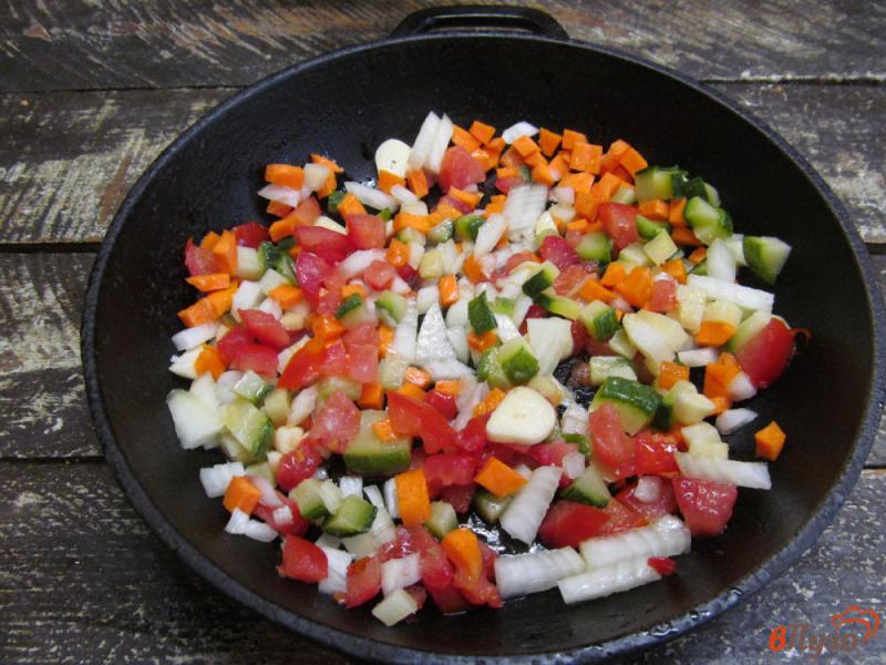 Фото приготовление рецепта: Тефтели в овощном соусе шаг №3