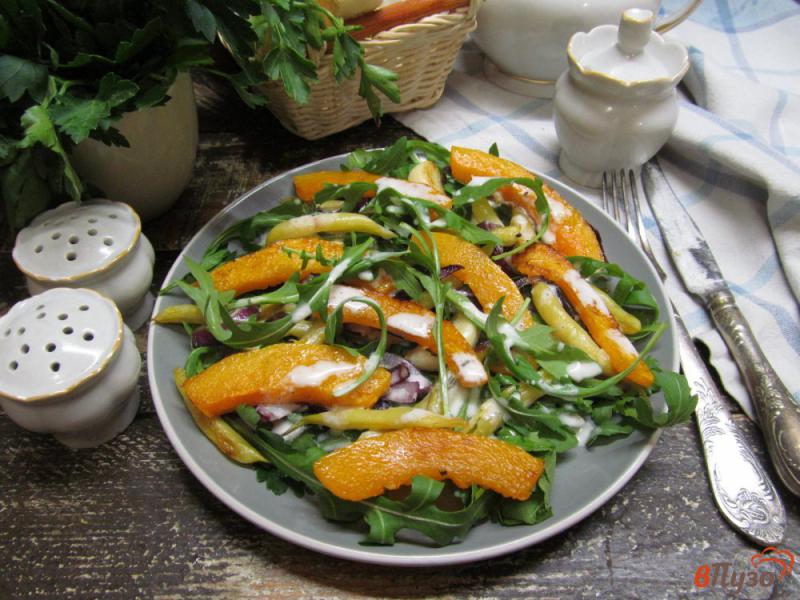 Фото приготовление рецепта: Салат с жареной тыквой и стручковой фасолью шаг №8