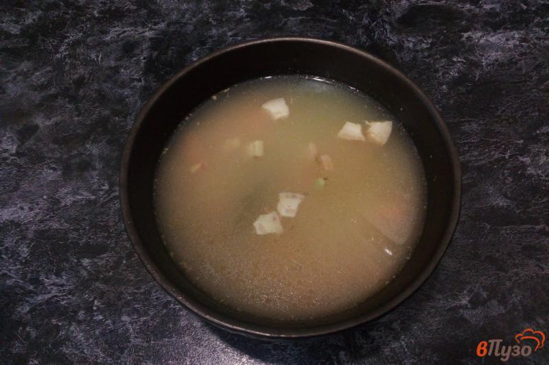 Фото приготовление рецепта: Гороховый суп на курином бульоне с копченым салом шаг №10