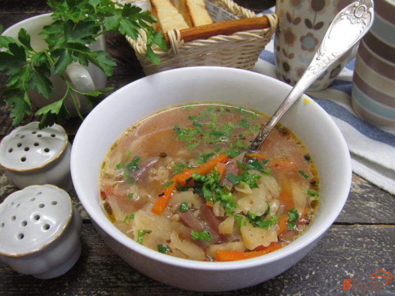 Фото приготовление рецепта: Суп с перловкой капустой и маринованной свеклой шаг №10