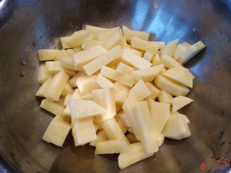 Фото приготовление рецепта: Картофель со свининой в духовке шаг №1