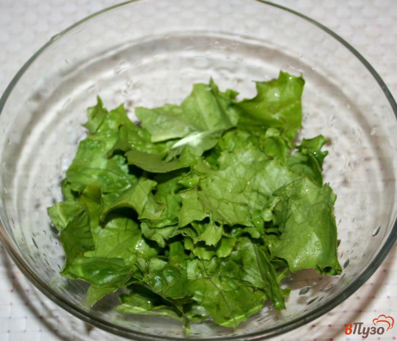Фото приготовление рецепта: Салат с печенью и овощами шаг №4