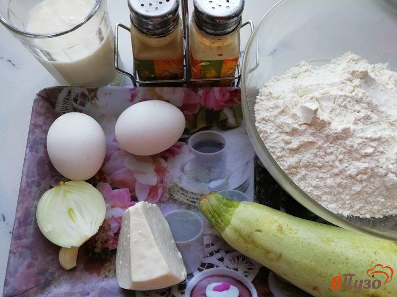 Фото приготовление рецепта: Пирог закусочный с кабачками в мультиварке шаг №1
