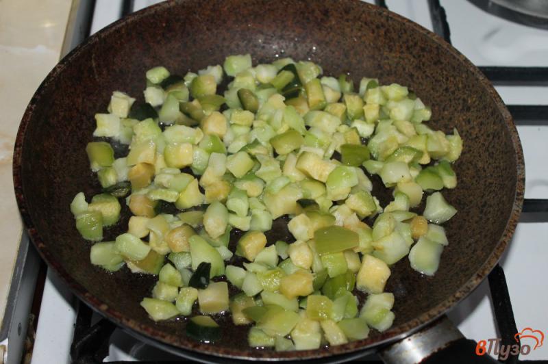Фото приготовление рецепта: Овощная запеканка с фетой и свининой шаг №1