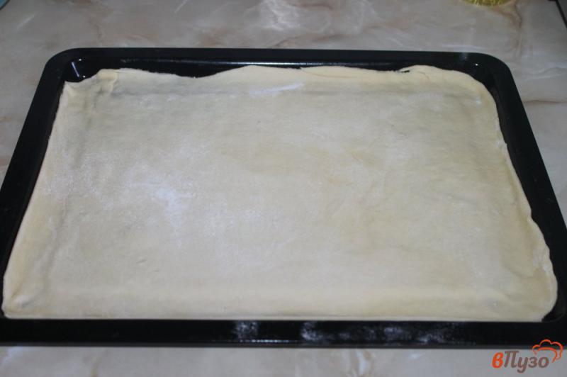 Фото приготовление рецепта: Пицца мясное ассорти с маринованным луком шаг №1