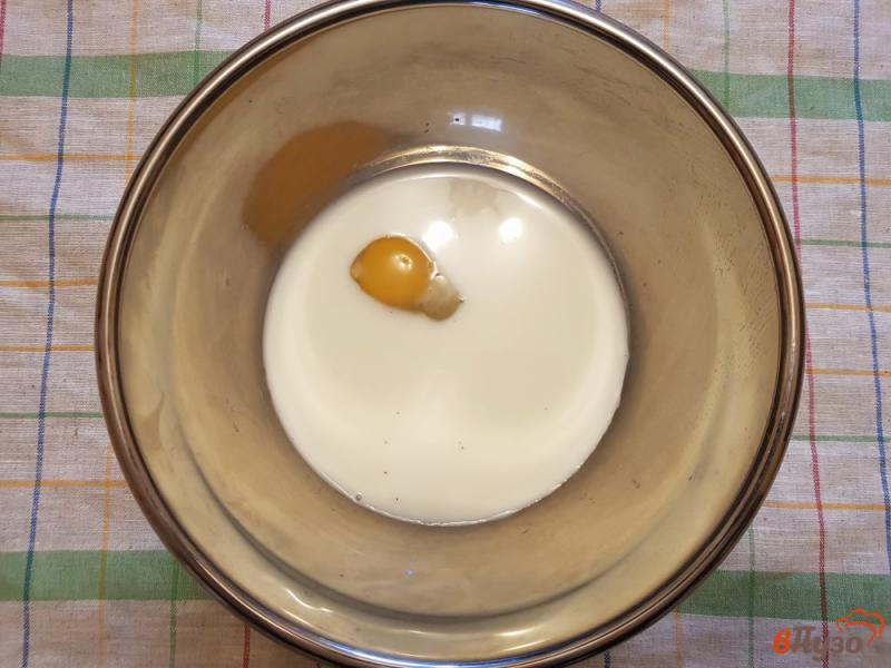 Фото приготовление рецепта: Тонкие блины на молоке шаг №1