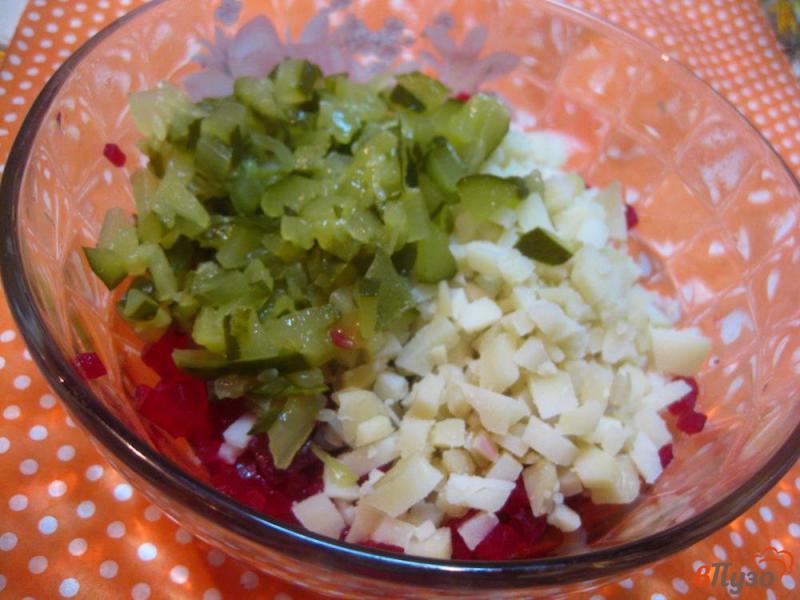 Фото приготовление рецепта: Салат свекольный с капустой шаг №6