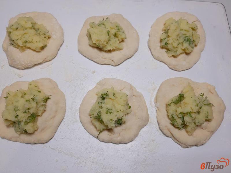 Фото приготовление рецепта: Пирожки жареные с картошкой шаг №9