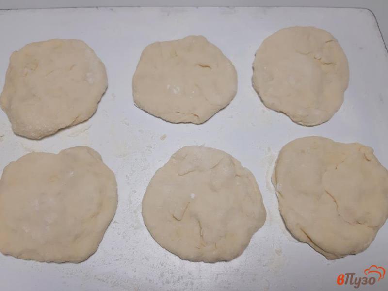 Фото приготовление рецепта: Пирожки жареные с картошкой шаг №7