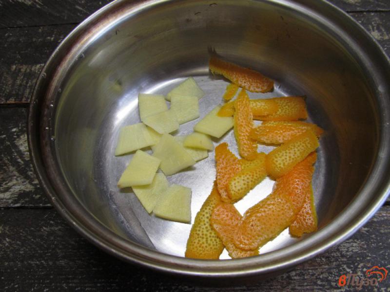 Фото приготовление рецепта: Цитрусовый чай с имбирем и калиной шаг №1