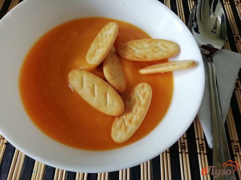 Фото приготовление рецепта: Тыквенный крем-суп с сельдереем шаг №6