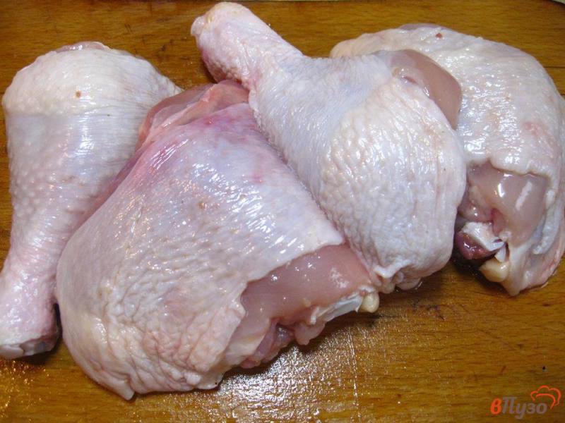 Фото приготовление рецепта: Курица в сметане с картошкой шаг №1