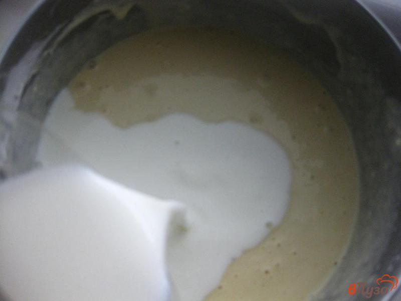 Фото приготовление рецепта: Тонкие блинчики на молоке шаг №1