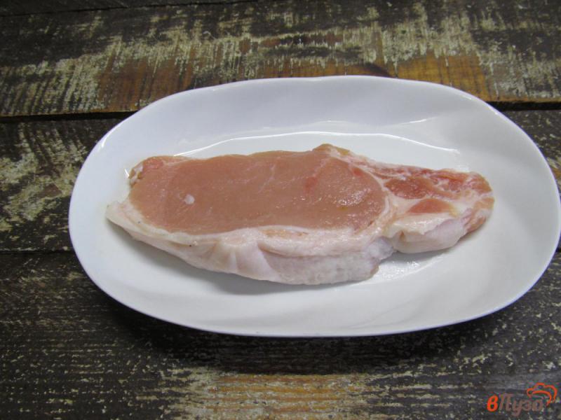 Фото приготовление рецепта: Свиной стейк с тыквой и горошком шаг №1