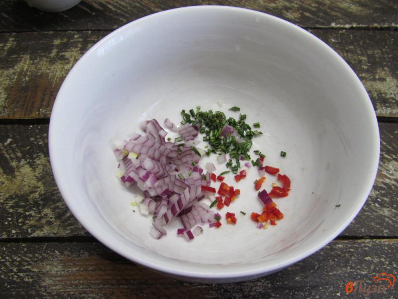 Фото приготовление рецепта: Пряный свекольный салат шаг №2